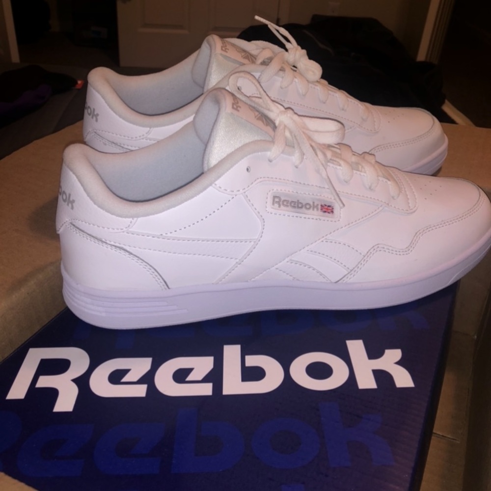 Men’s White Reeboks size 12.5